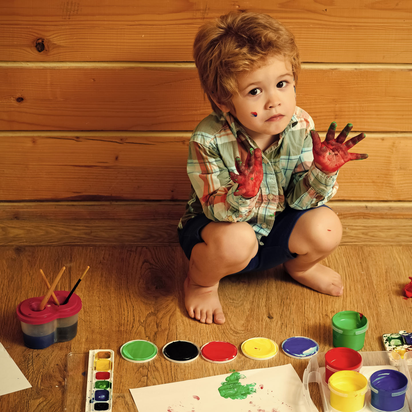 fingerpainting kid